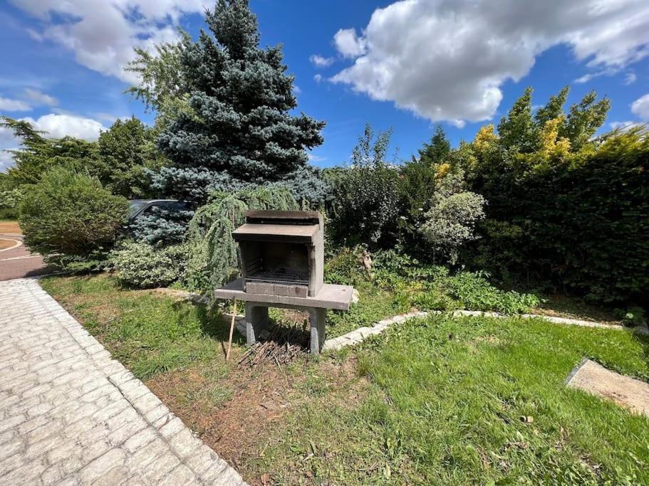 La Cle Des Champs - Les Grais 1H10 De Paris Villa Bazoches-sur-le-Betz Exterior photo